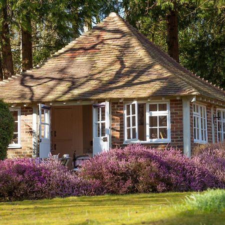 Old Mill Lodge By Huluki Sussex Stays Hurstpierpoint 외부 사진